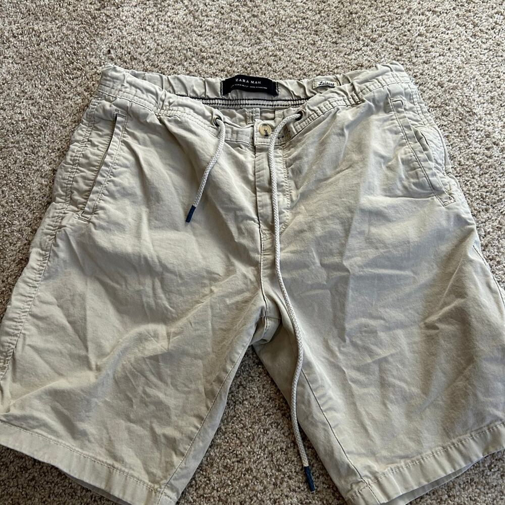 Zara Man Khaki Shorts